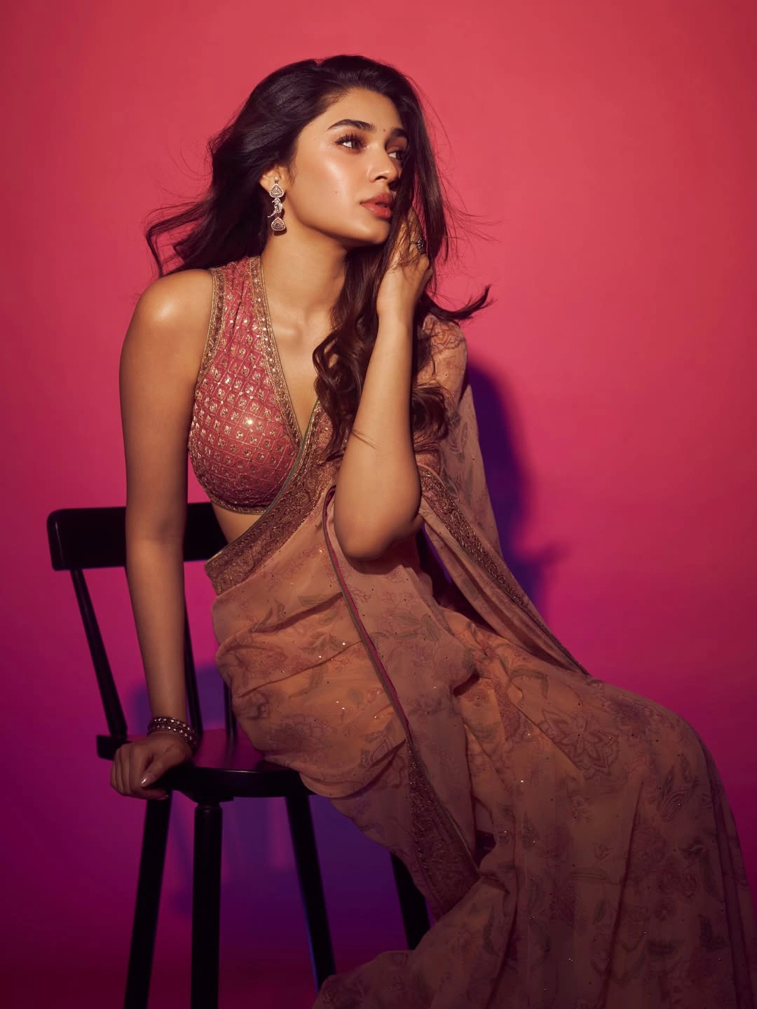 Krithi Shetty Sizzling Photos in Saree