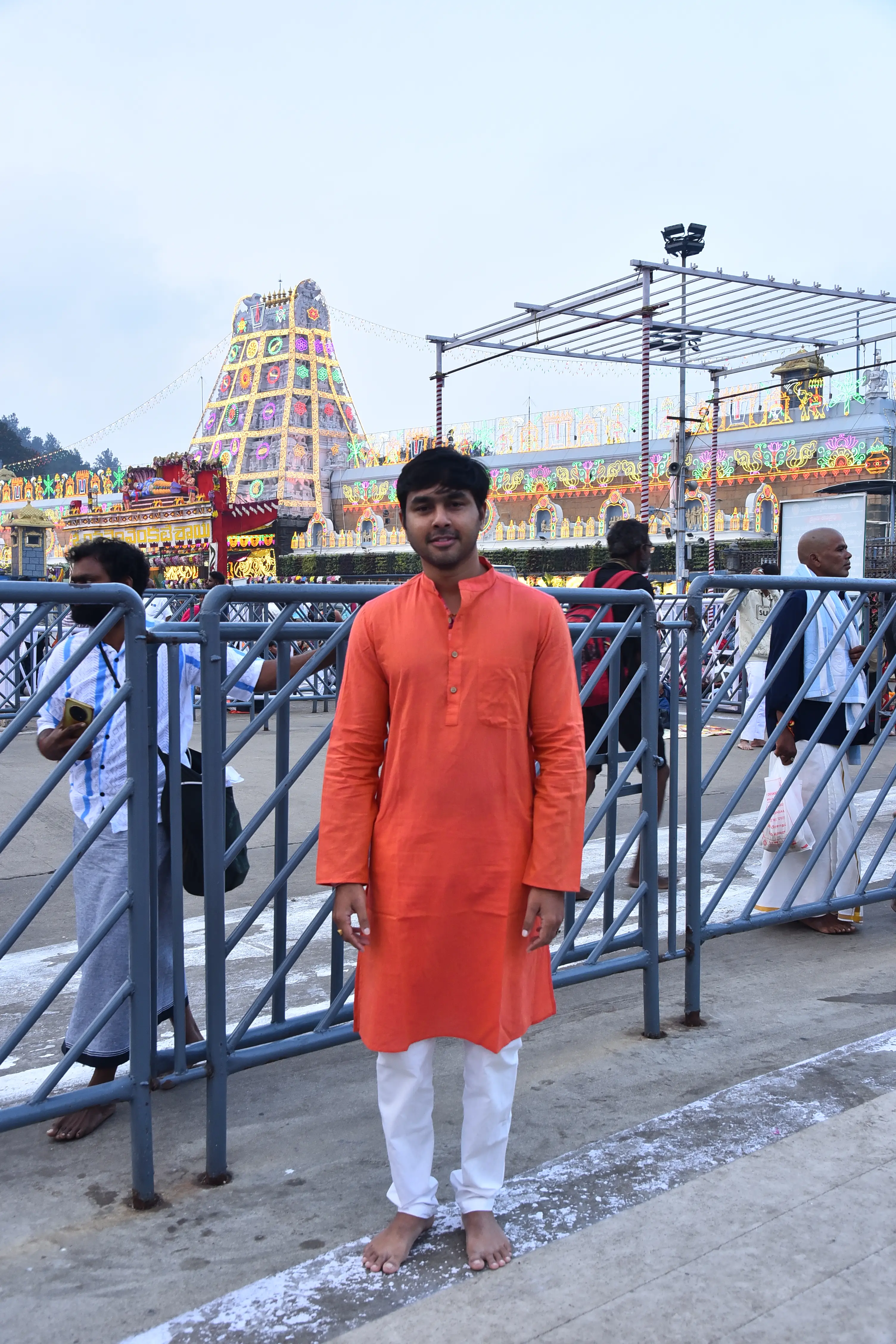 Mana ShankaraVaraprasad garu movie team went to Tirumala. (2)