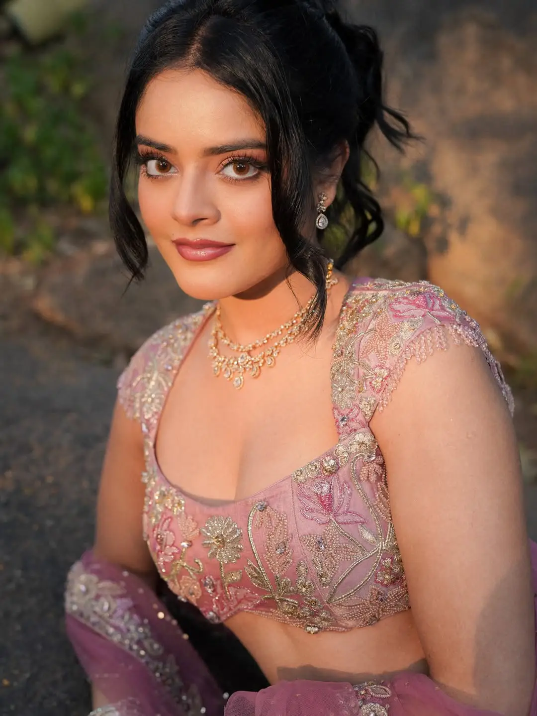 Riddhi Kumar latest glamour photos (1)