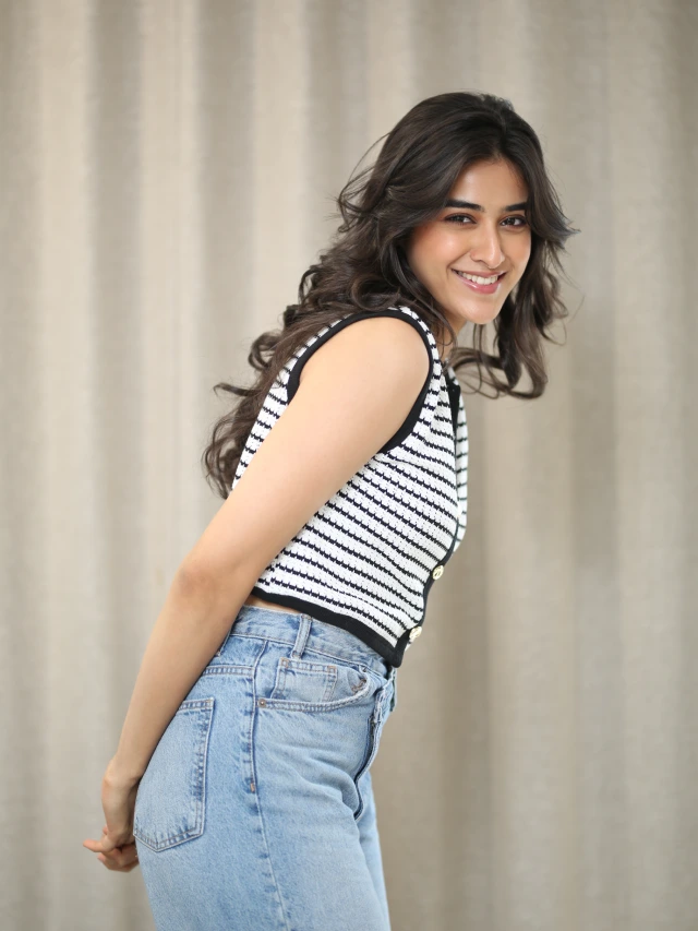 Sakshi Vaidya Trendy Looks