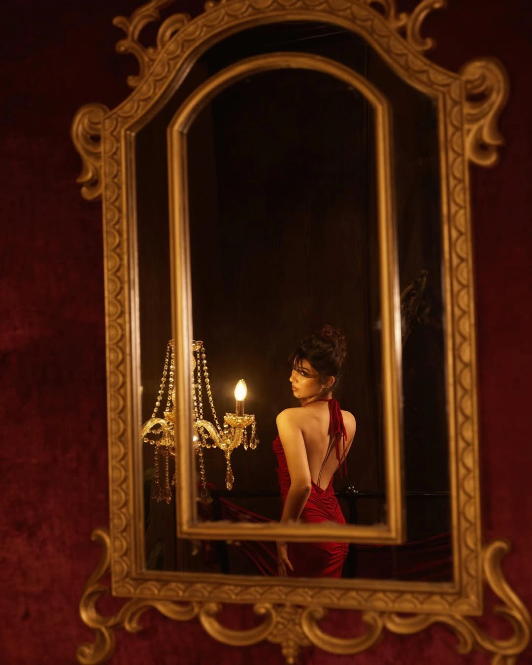 Dhurandhar Actress Sara Arjun Sizzling Poses