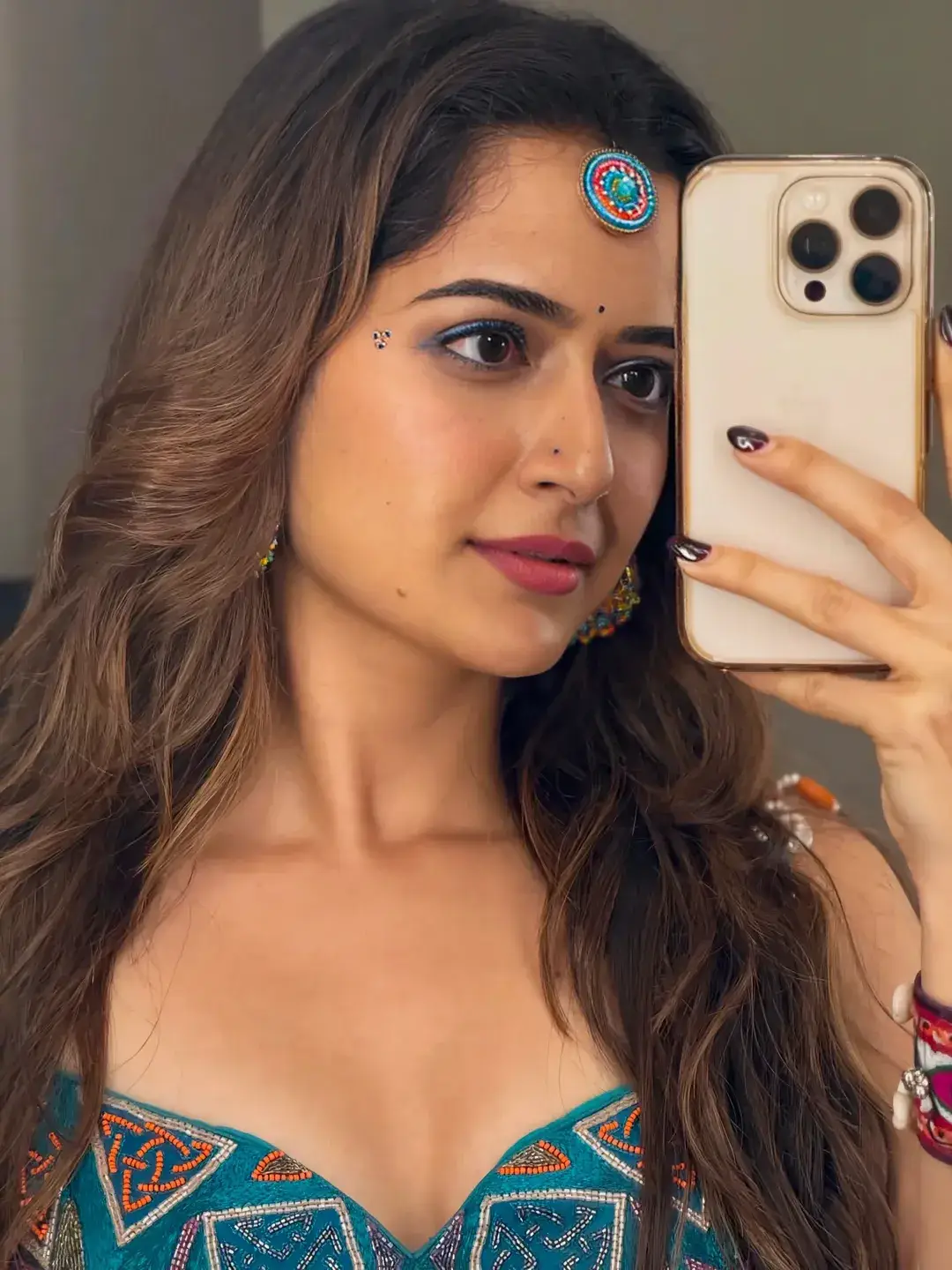 ashika ranganath from vammo vayyo song (1)