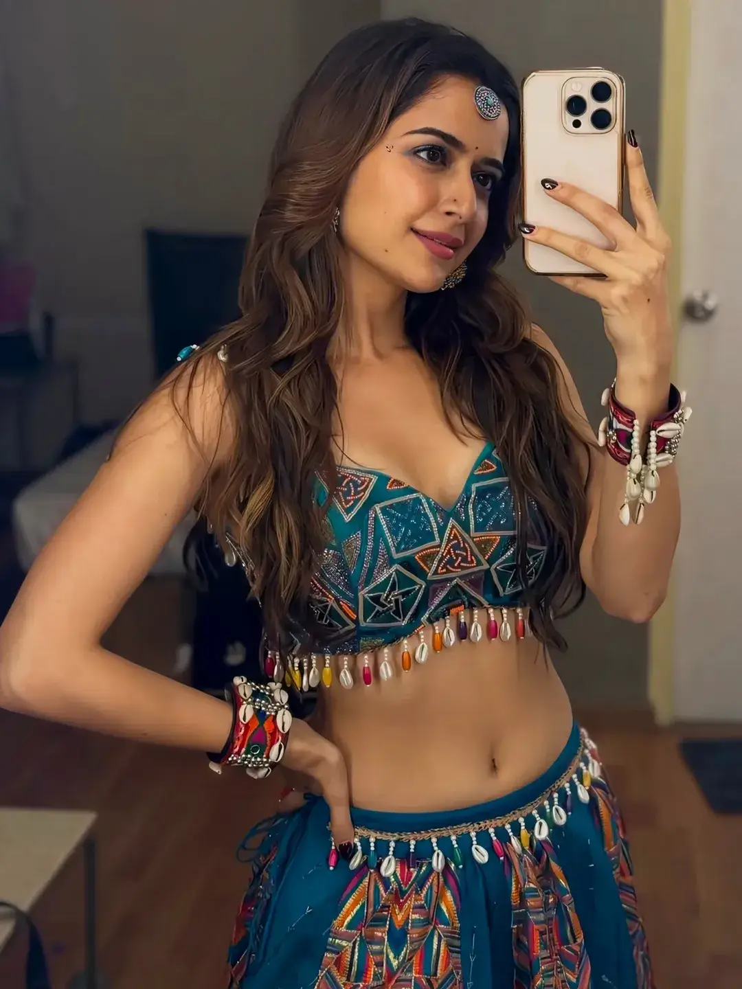 ashika ranganath from vammo vayyo song (1)